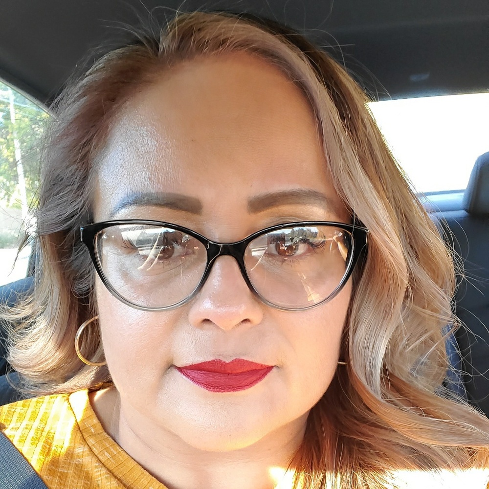 Meet your Posher, Marisol